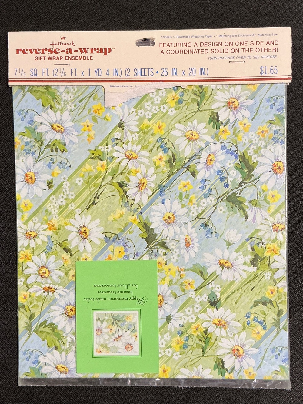 Hallmark Vintage Floral Reversible Gift Wrap Daisy Card